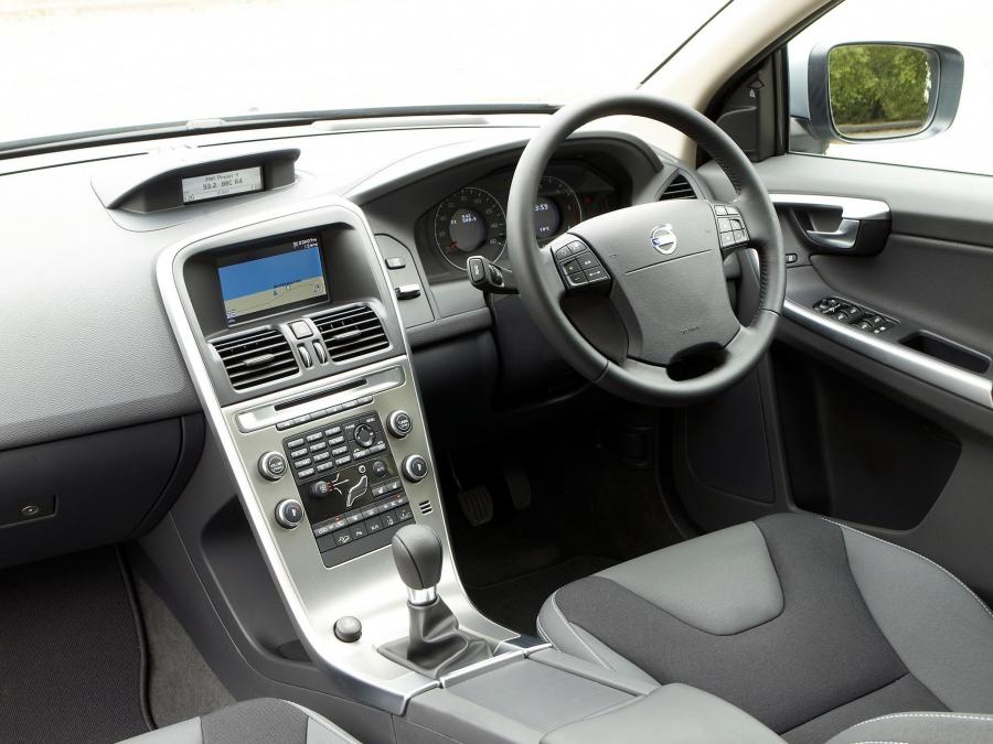  Volvo XC60 D5 2008 года  (UK) (фото 2 из 26)